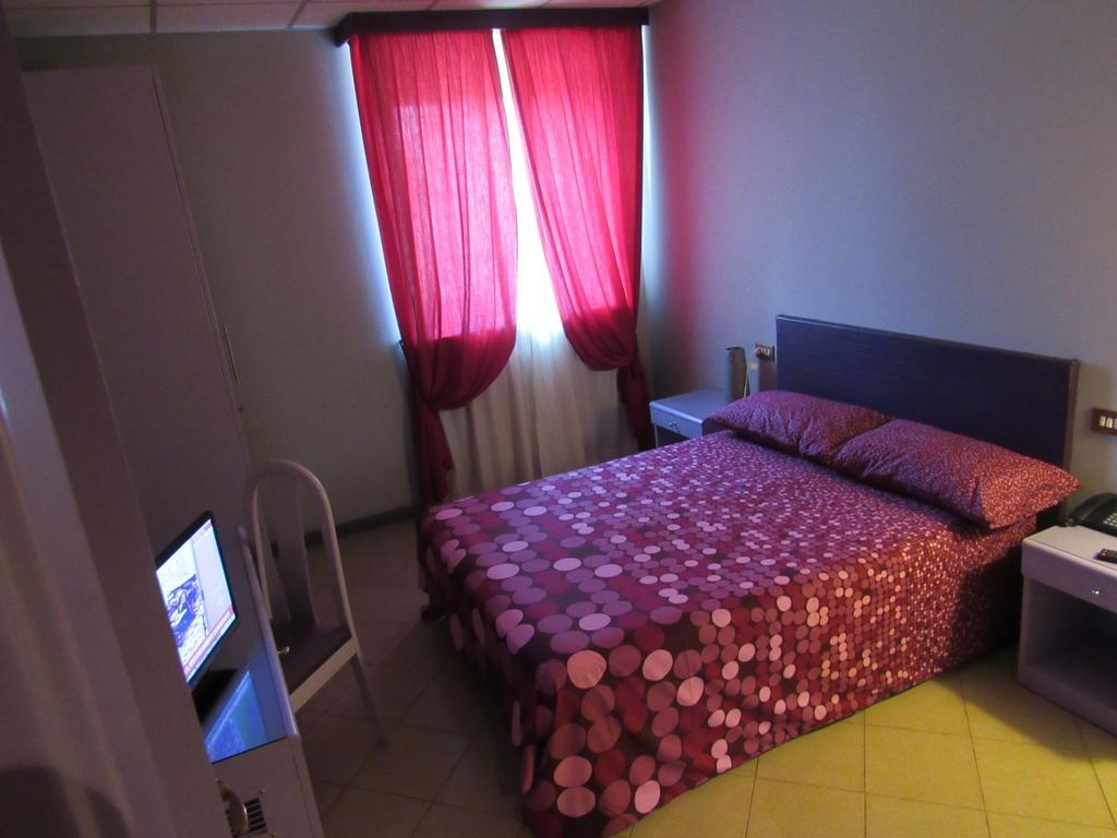 Hotel Elite San Mauro Torinese Δωμάτιο φωτογραφία